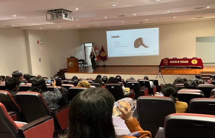 Imagen descriptiva del Instituto Peruano de Psicología Contextual